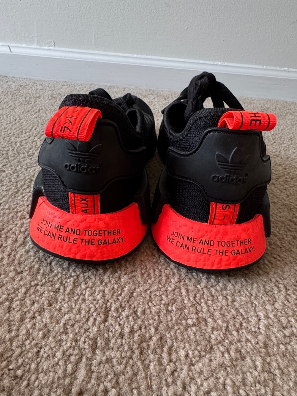 adidas STAR WARS Black & Red Galaxy Heel-Tab Sneakers